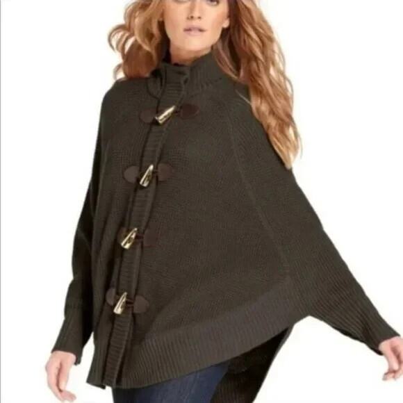 Michael Kors Chunky Knit Toggle Button OLIVE GREEN Poncho Sweater SZ XS - Picture 3 of 3